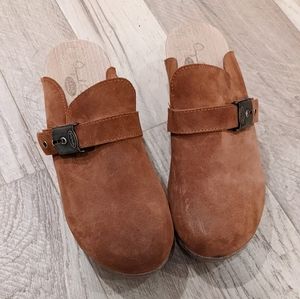 Orange suede Dr Scholl's Clogs